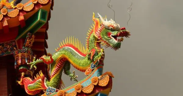 Maskot naga