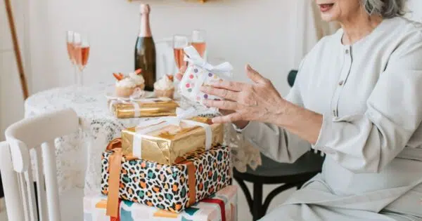 Hadiah untuk nenek